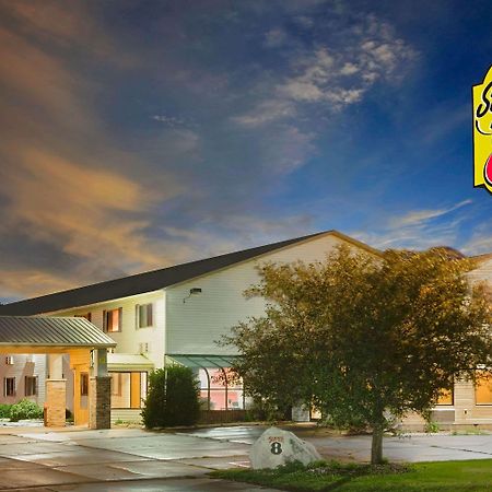 Super 8 By Wyndham Iowa Falls Eksteriør billede