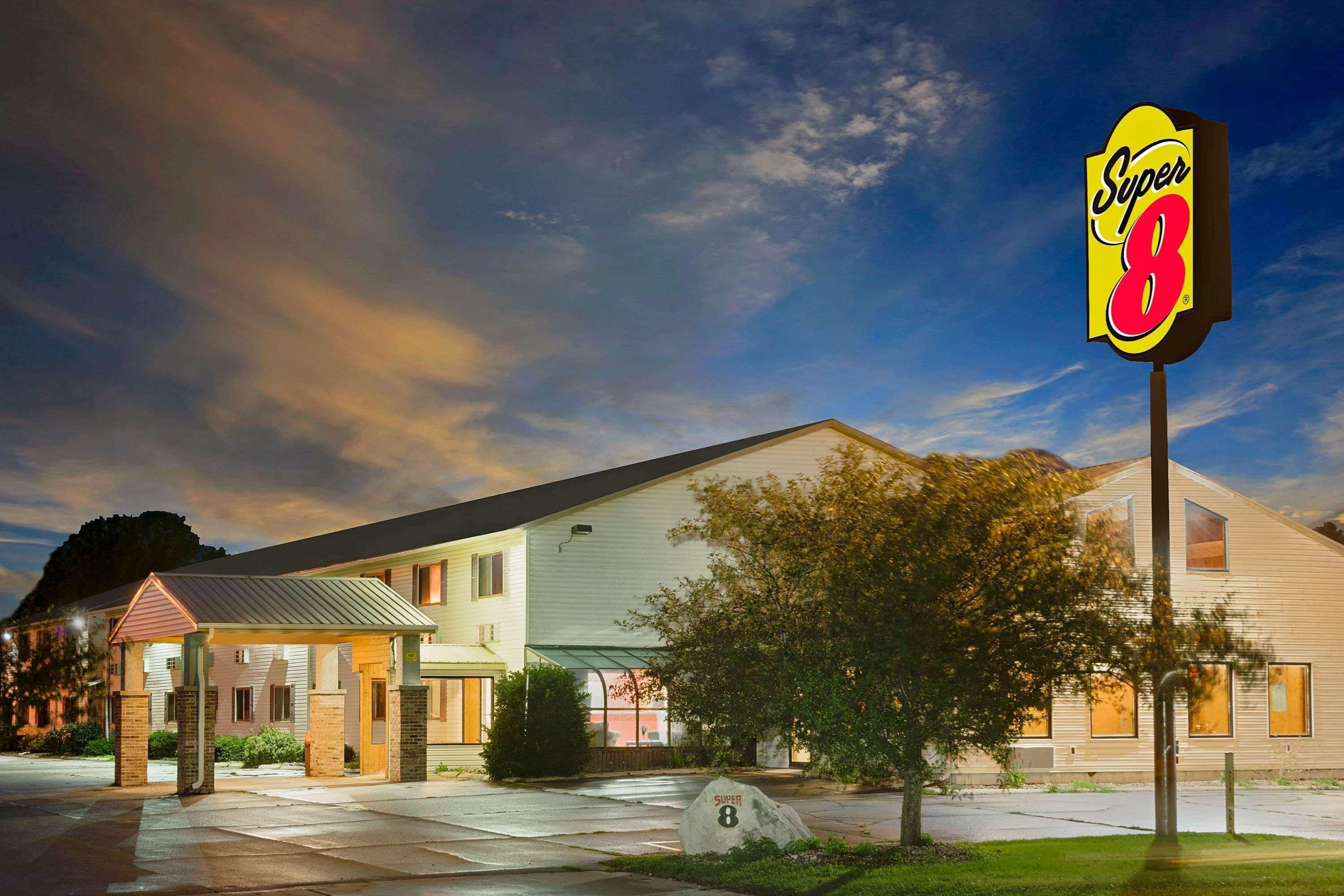 Super 8 By Wyndham Iowa Falls Eksteriør billede